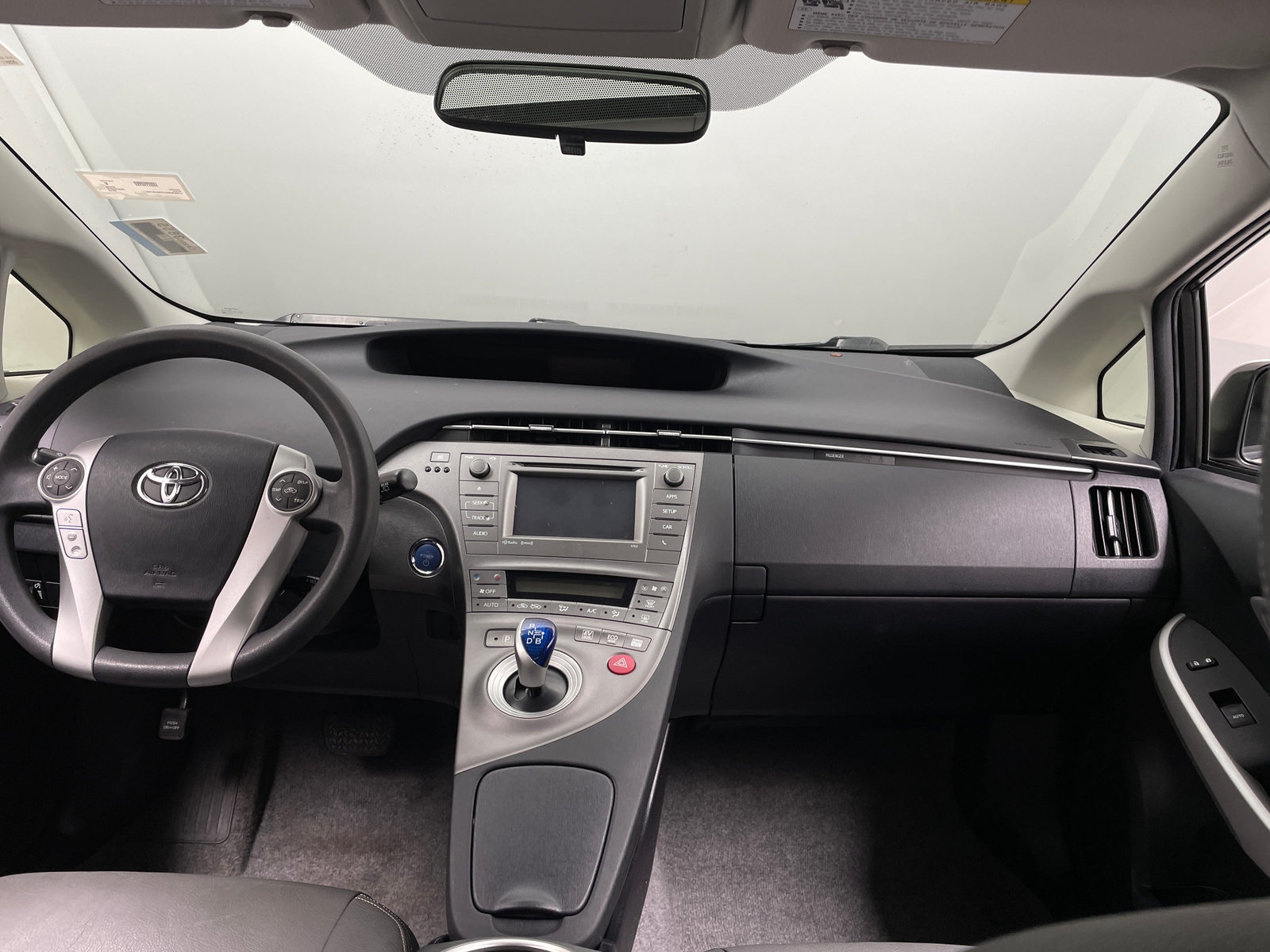 Thumbnail: 2015 Toyota Prius - 2