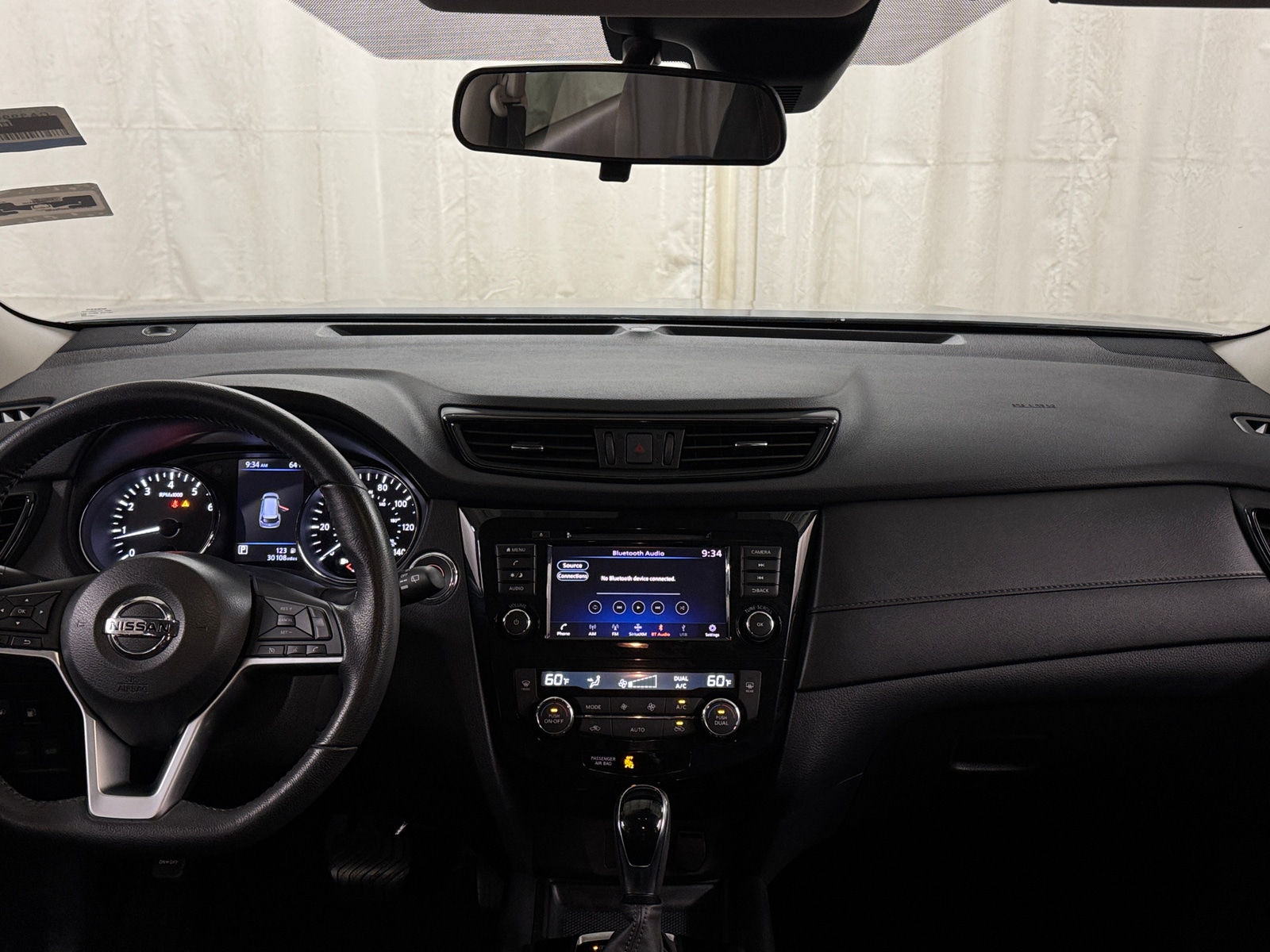 Thumbnail: 2019 Nissan Rogue - 3