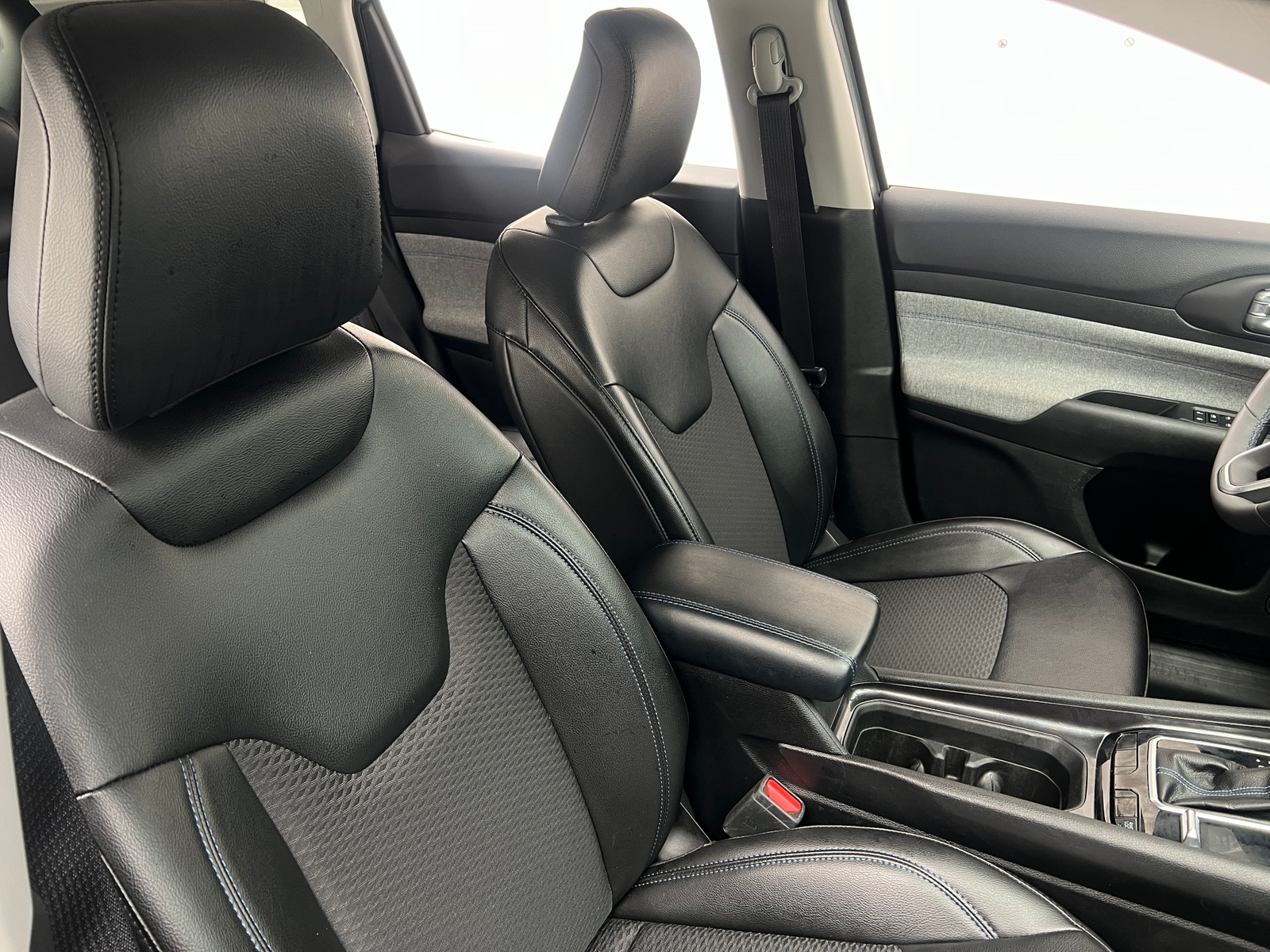 Thumbnail: 2022 Jeep Compass - 2