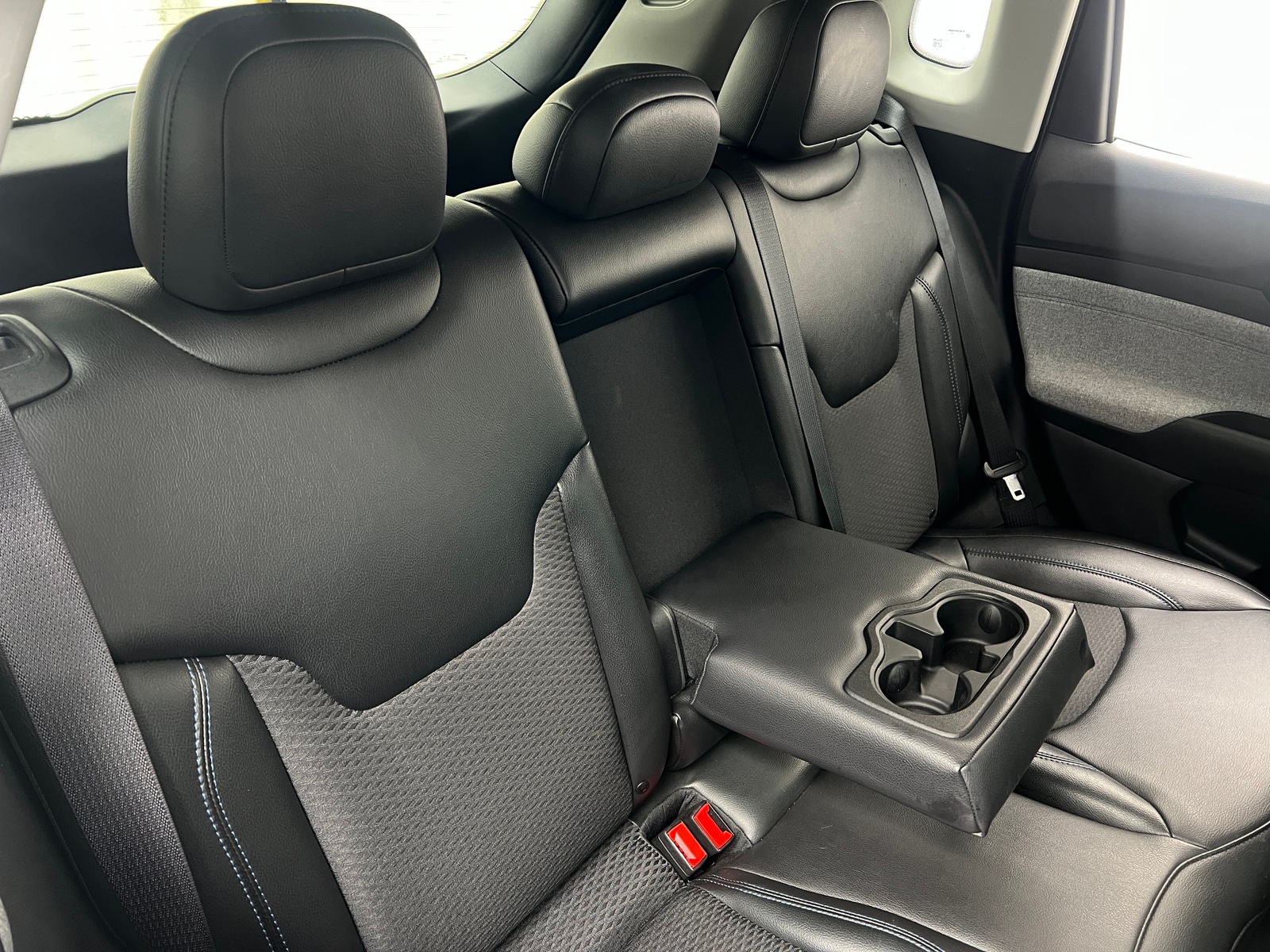 Thumbnail: 2022 Jeep Compass - 6