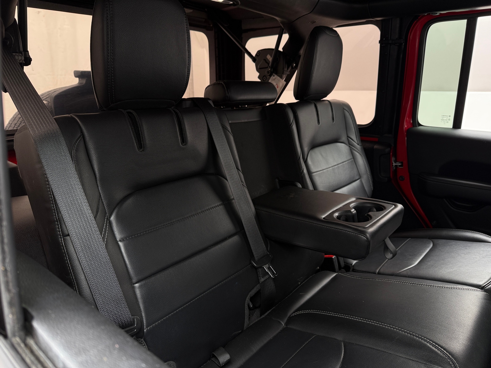 Thumbnail: 2022 Jeep Wrangler - 5