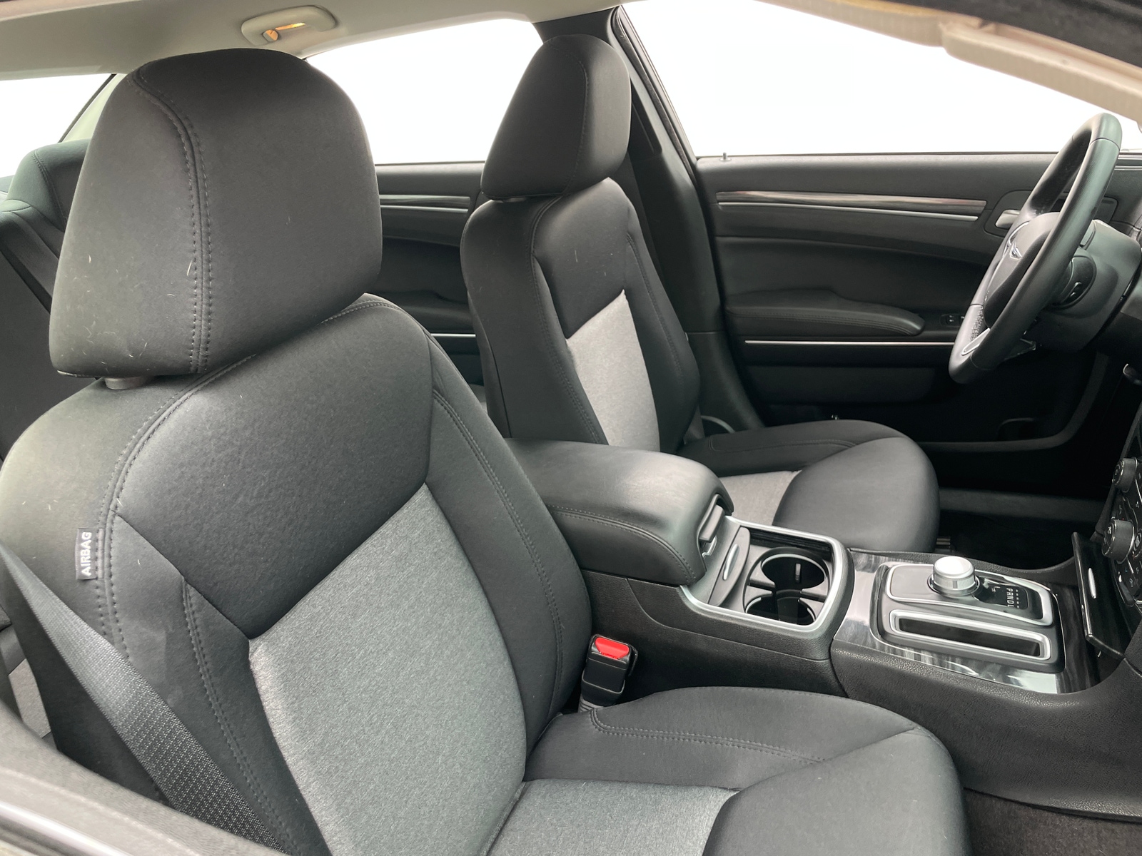 Thumbnail: 2018 Chrysler 300 - 2