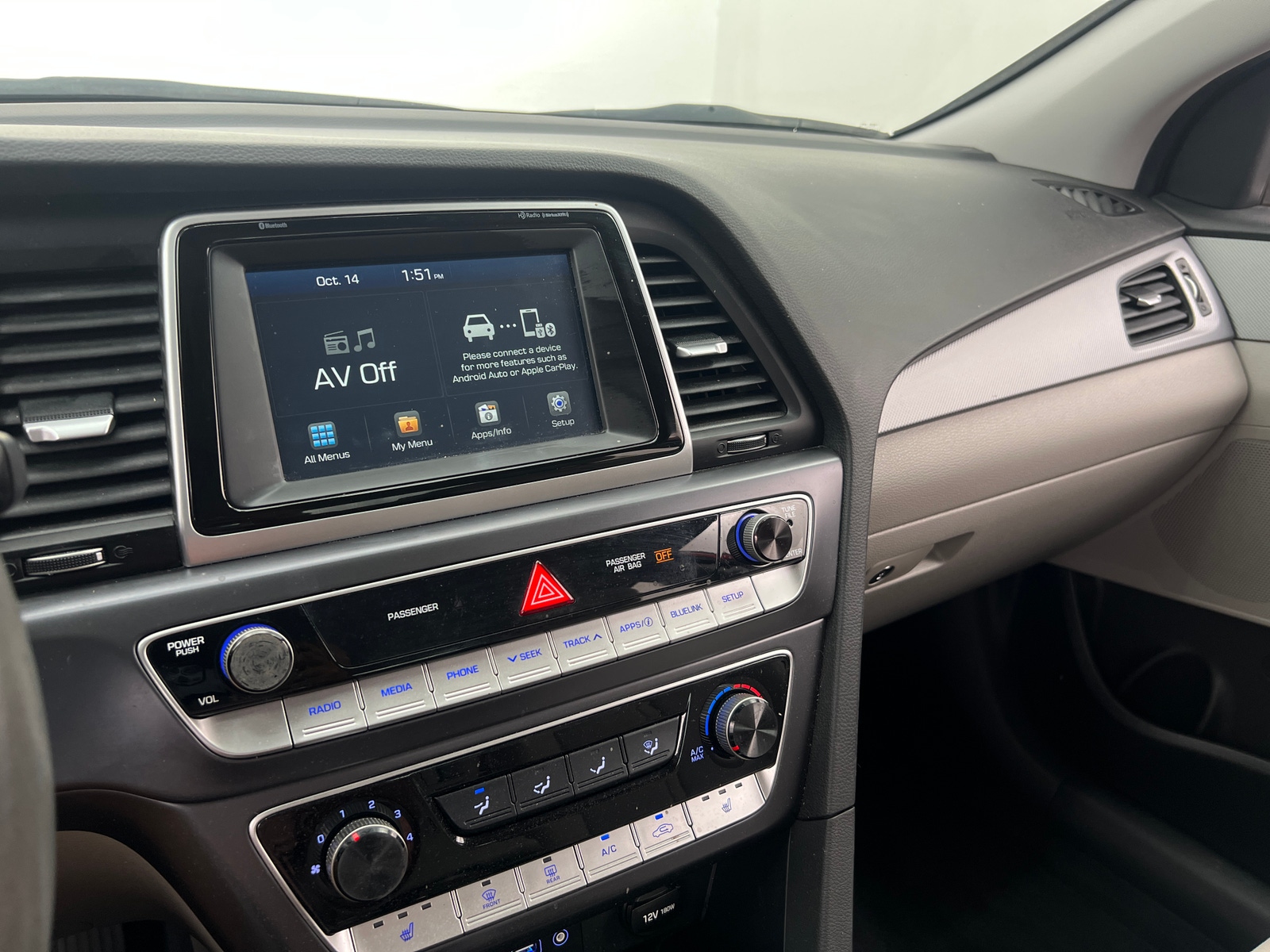 Thumbnail: 2018 Hyundai Sonata - 4