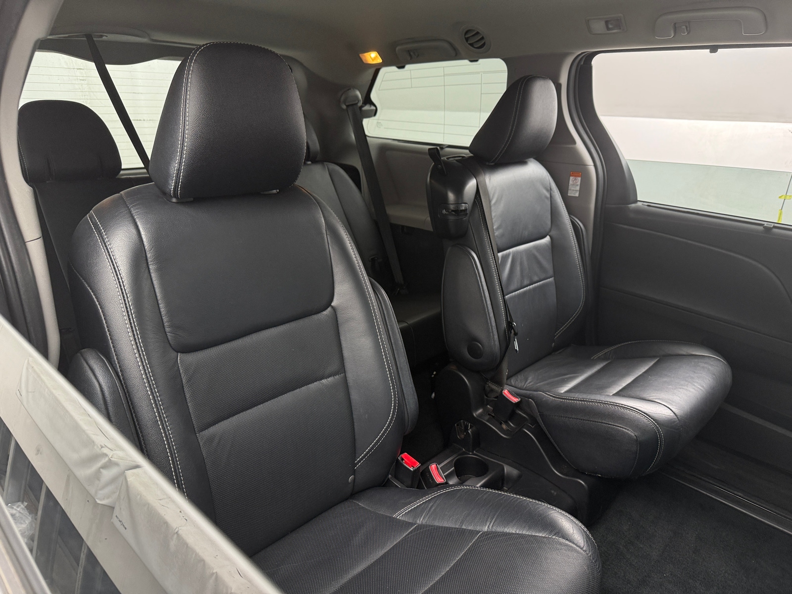 Thumbnail: 2017 Toyota Sienna - 5