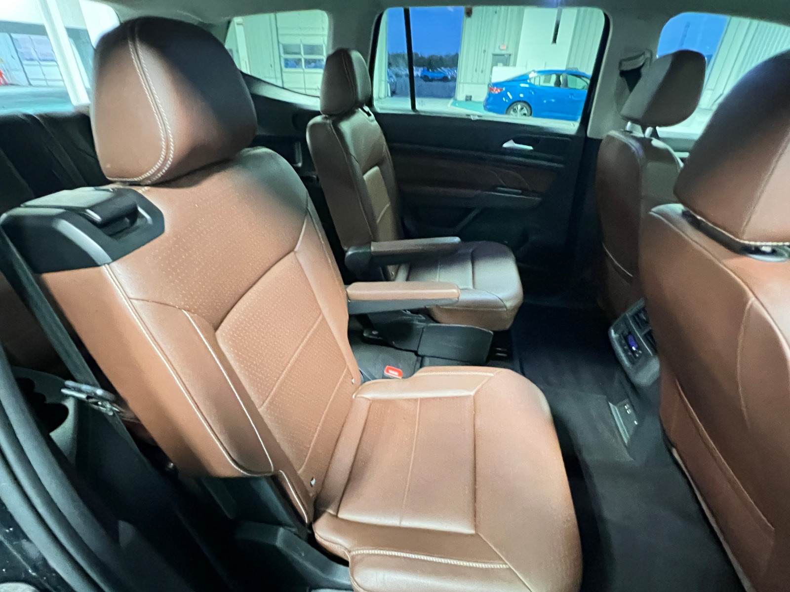 Thumbnail: 2022 Volkswagen Atlas - 5