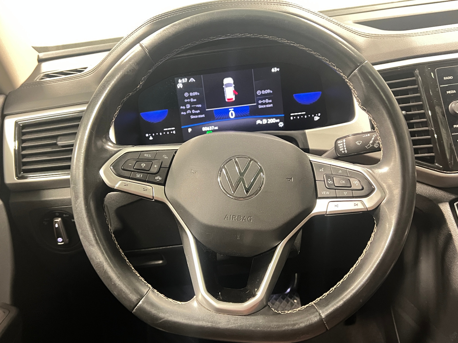 Thumbnail: 2022 Volkswagen Atlas - 4