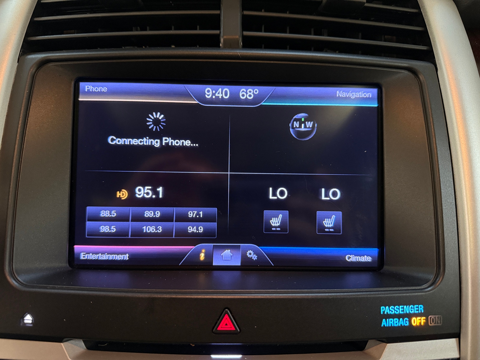 Thumbnail: 2013 Ford Edge - 3