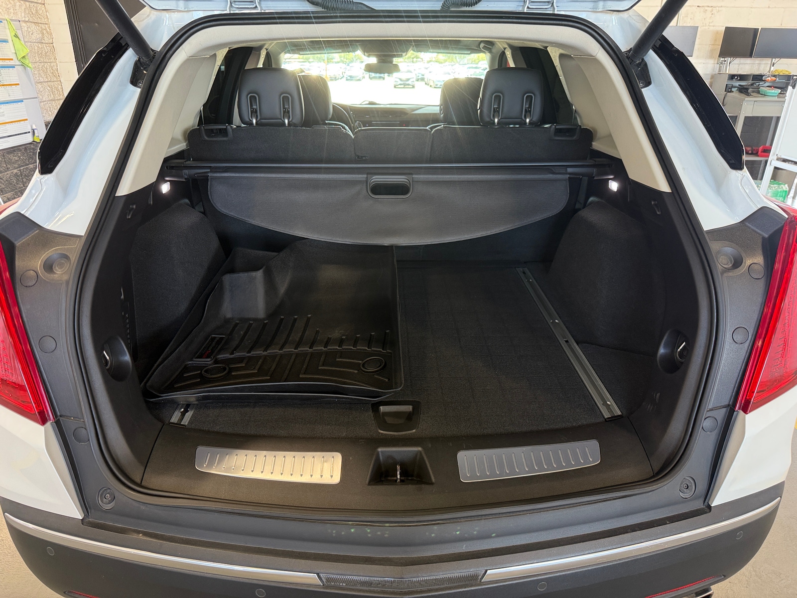 Thumbnail: 2019 Cadillac XT5 - 6