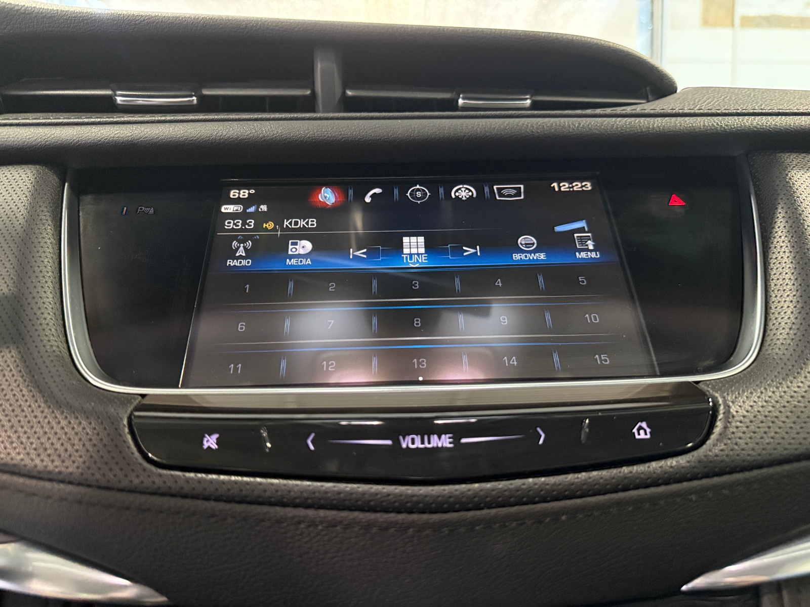 Thumbnail: 2019 Cadillac XT5 - 3