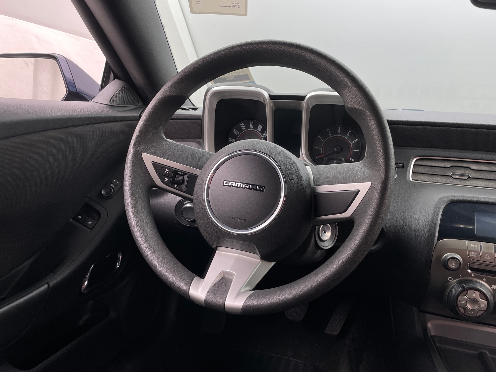 Thumbnail: 2011 Chevrolet Camaro - 4