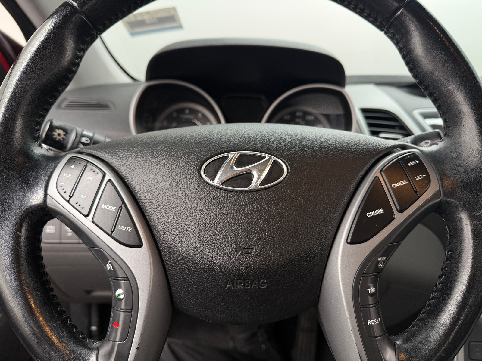 Thumbnail: 2015 Hyundai Elantra - 4