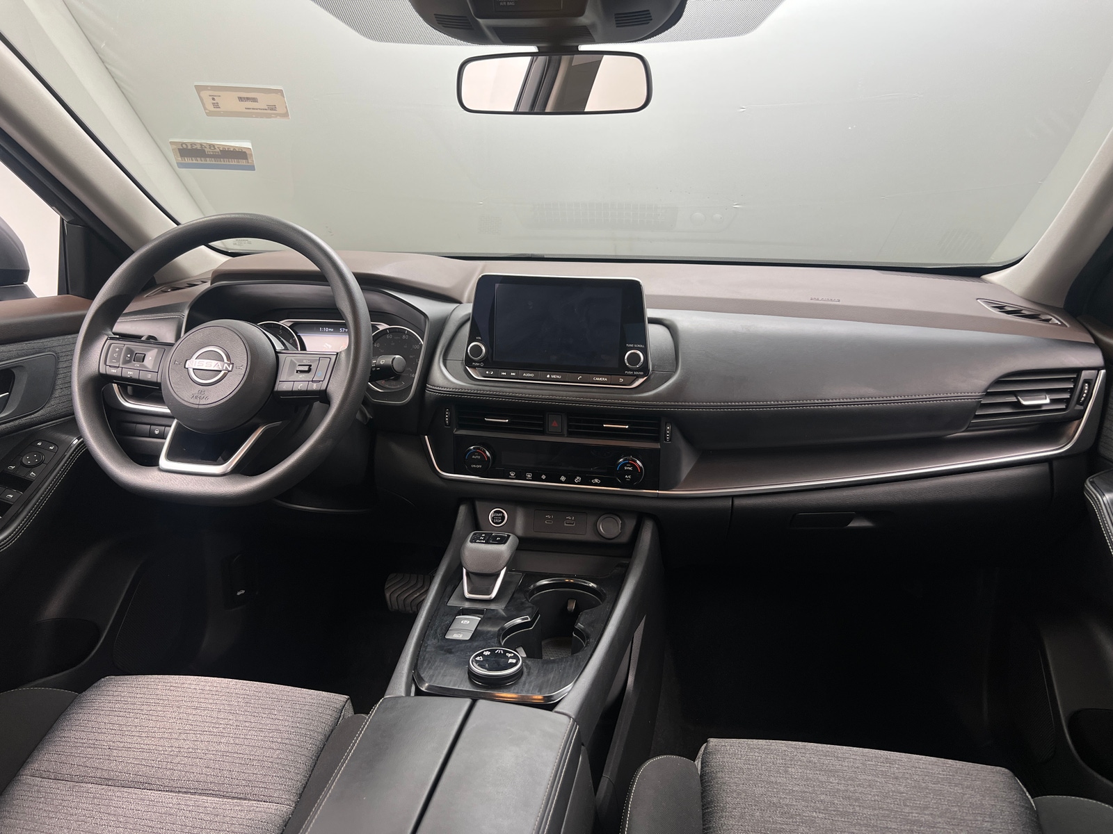 Thumbnail: 2023 Nissan Rogue - 3
