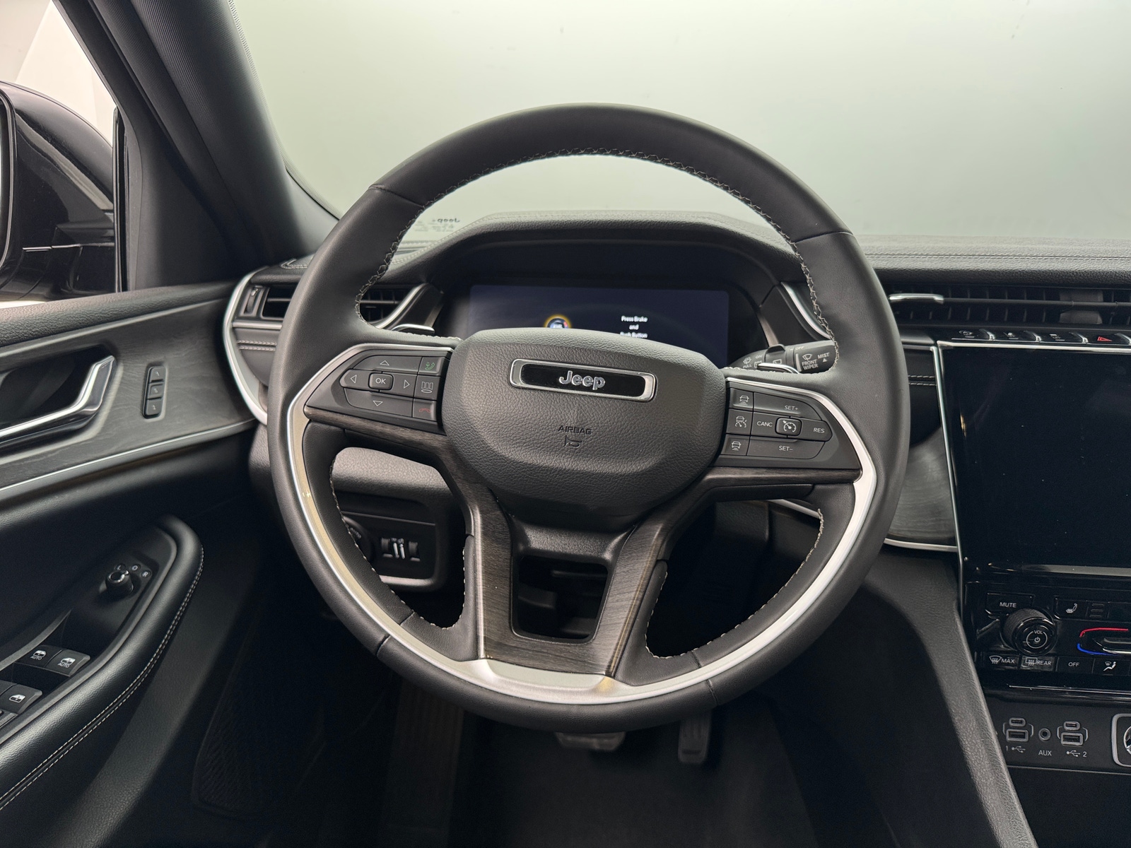 Thumbnail: 2024 Jeep Grand Cherokee - 4