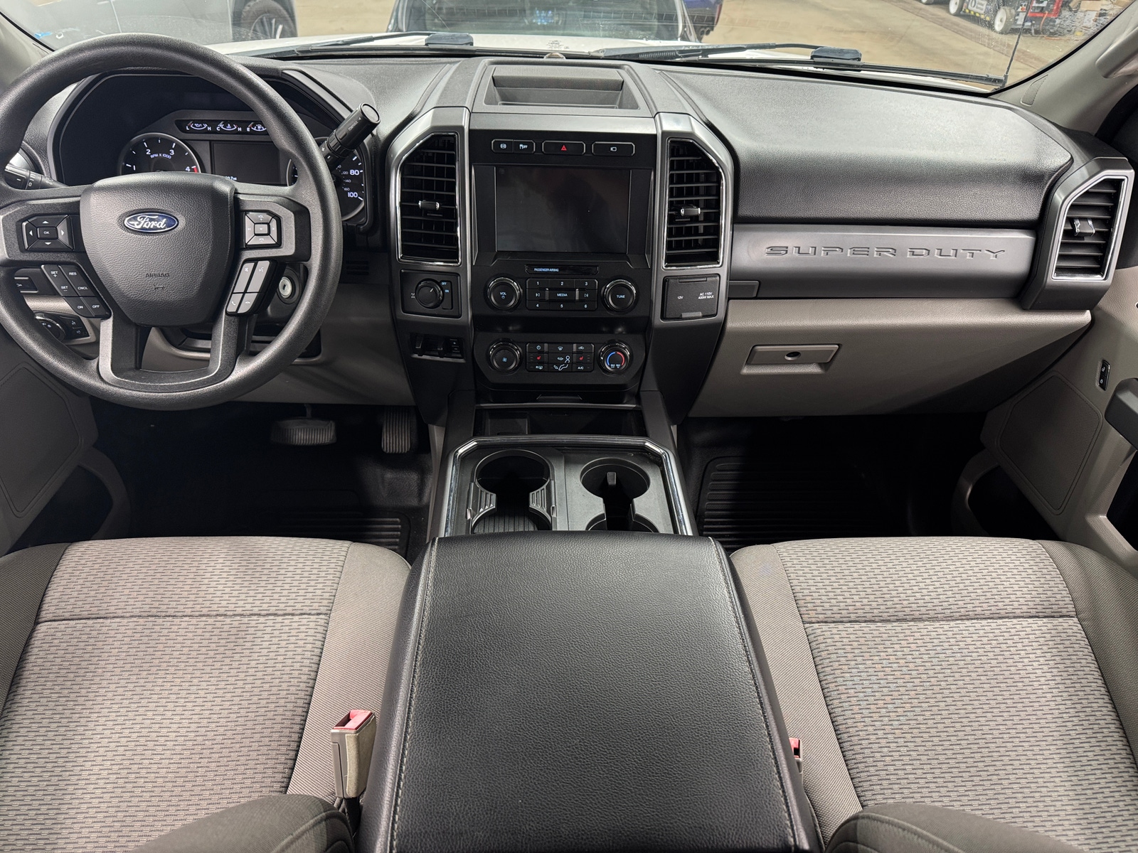 Thumbnail: 2019 Ford Econoline - 3