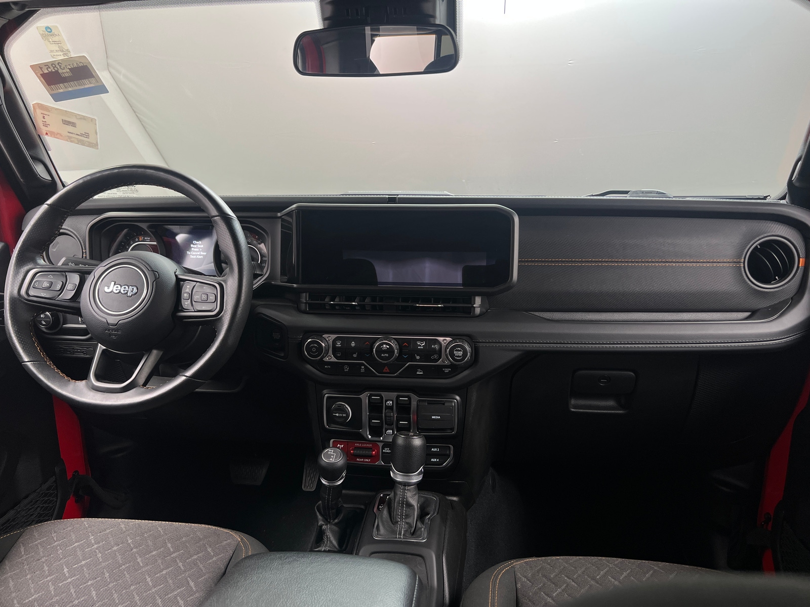 Thumbnail: 2024 Jeep Gladiator - 3