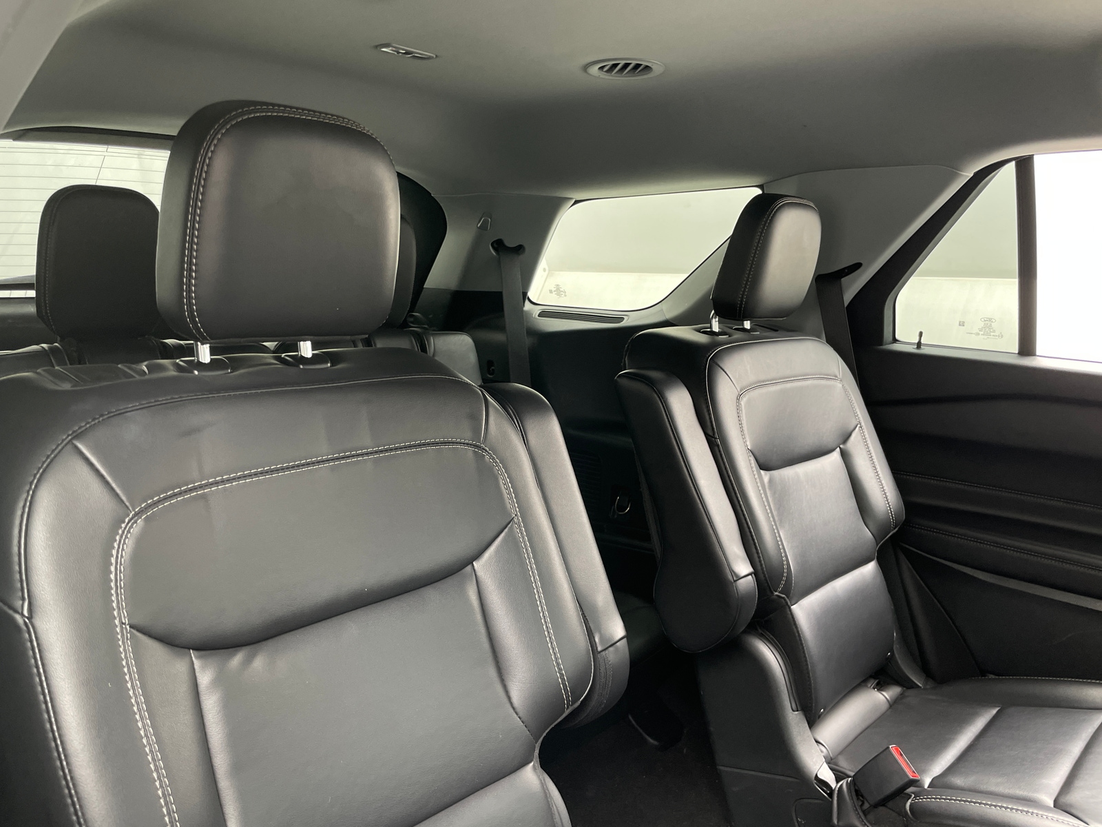 Thumbnail: 2021 Ford Explorer - 5