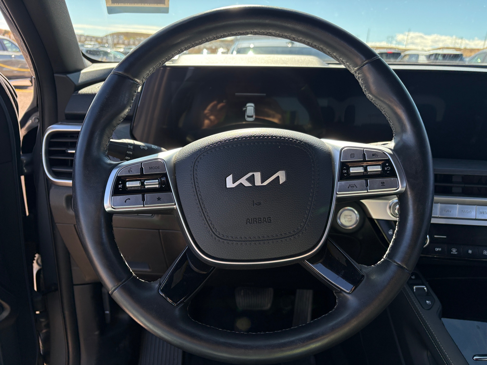 Thumbnail: 2023 Kia Telluride - 4