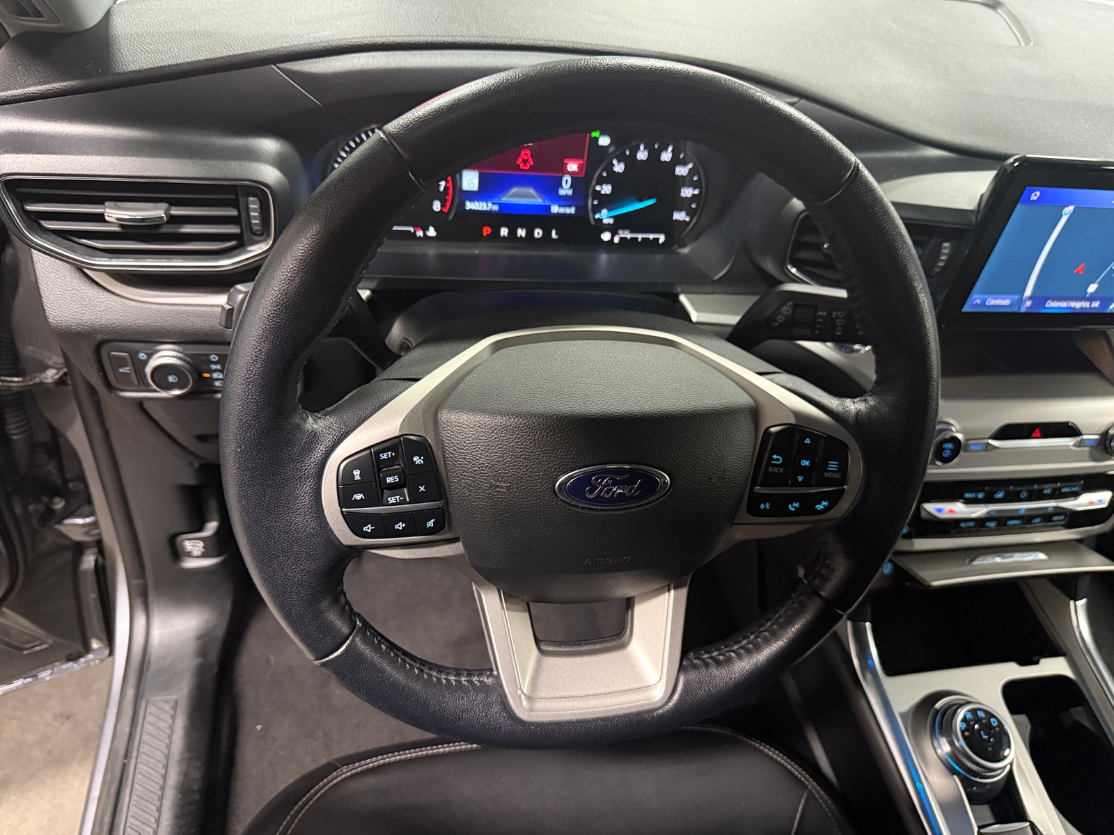 Thumbnail: 2022 Ford Explorer - 4