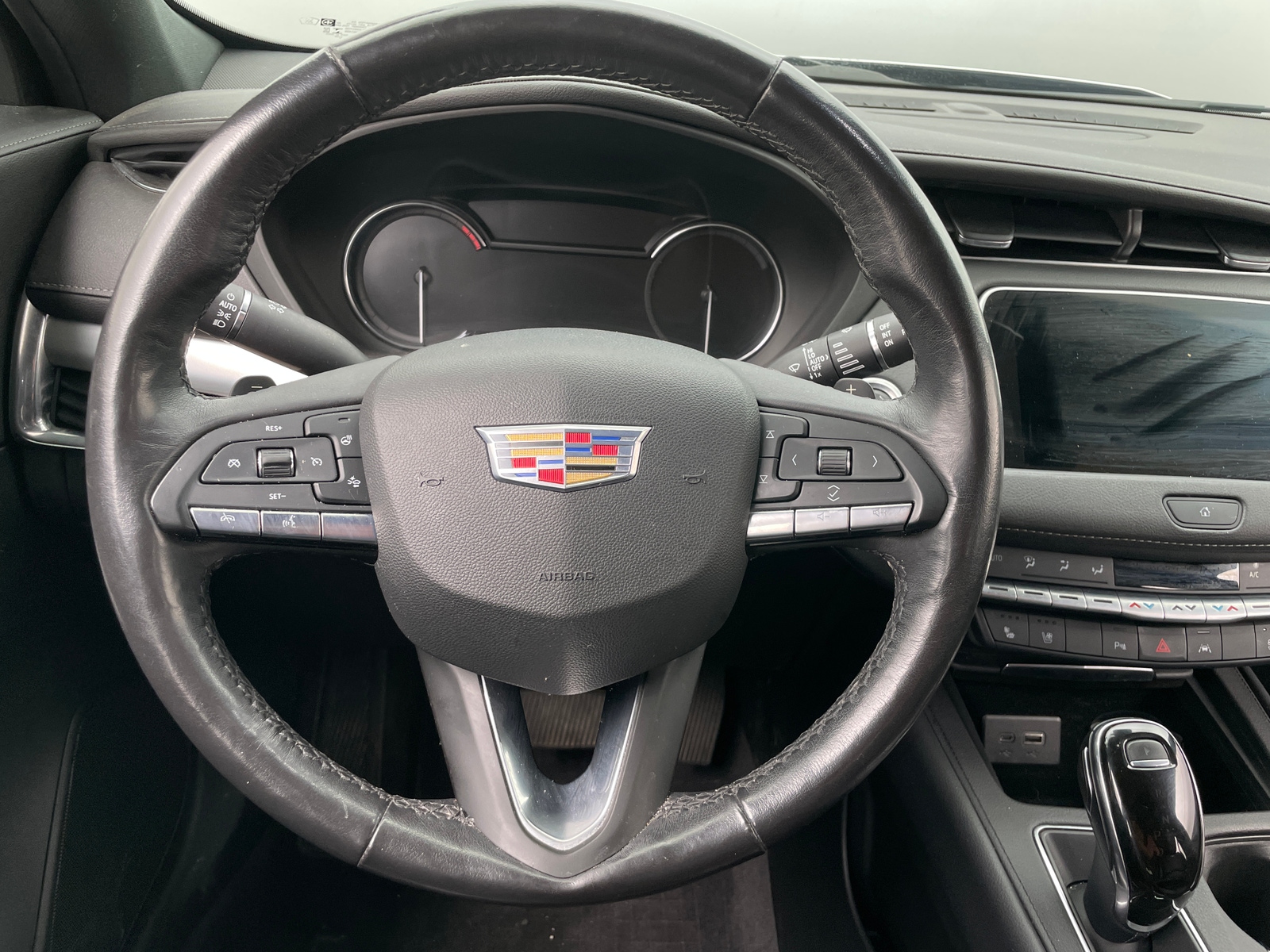 Thumbnail: 2020 Cadillac XT4 - 4