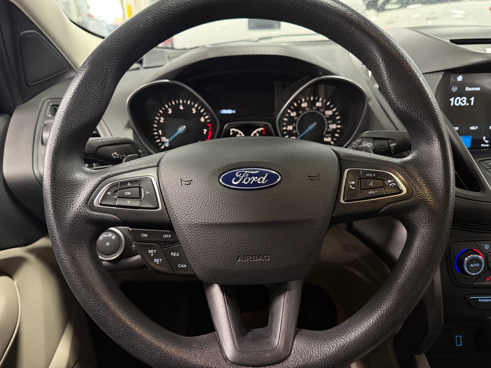Thumbnail: 2017 Ford Escape - 5