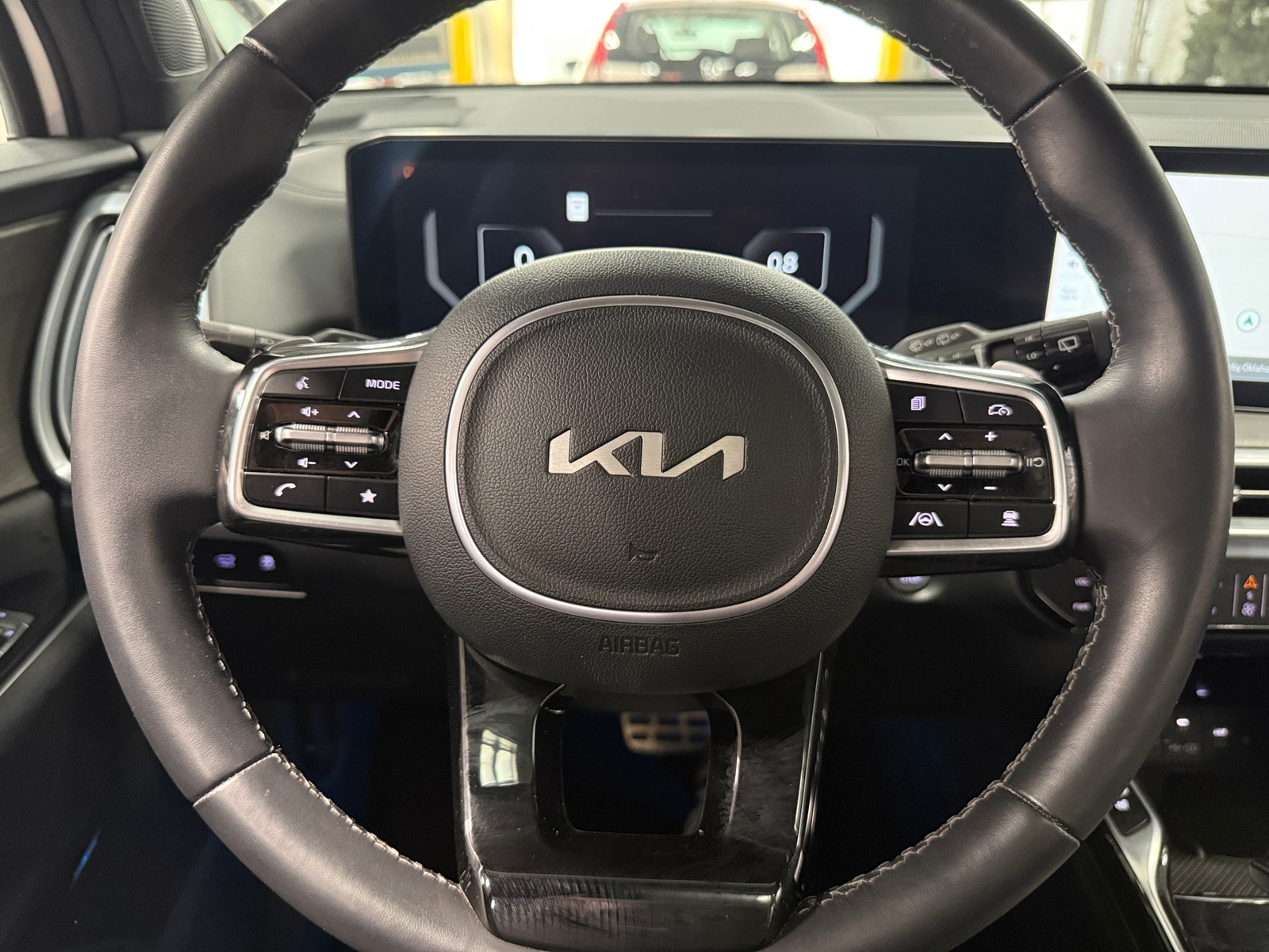 Thumbnail: 2024 Kia Sorento - 4