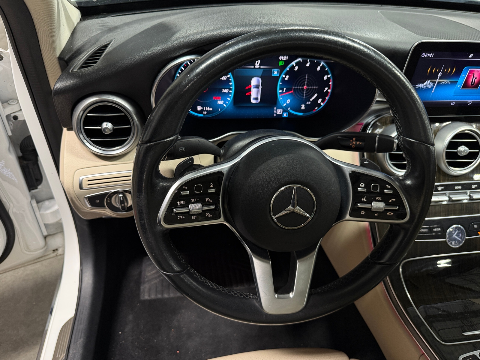 Thumbnail: 2021 Mercedes-Benz C-Class - 4