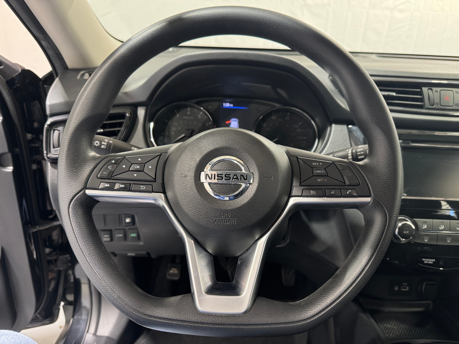 Thumbnail: 2018 Nissan Rogue - 5