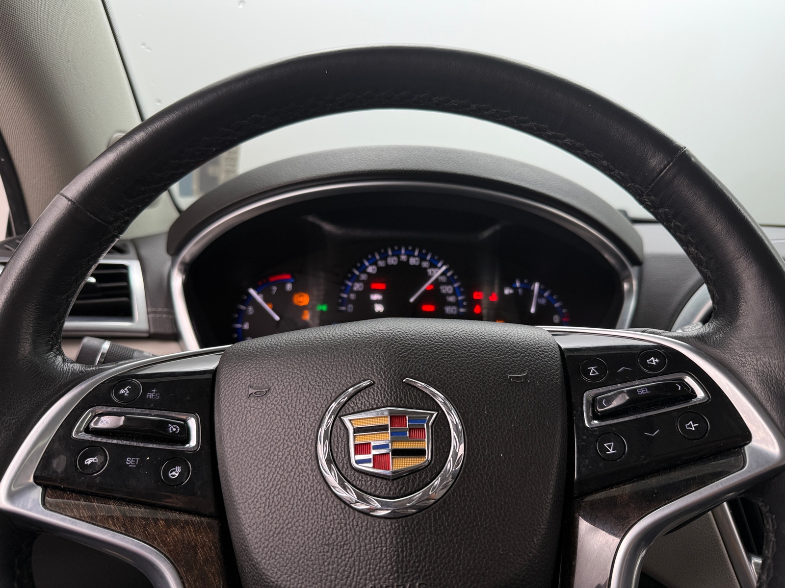 Thumbnail: 2015 Cadillac SRX - 4