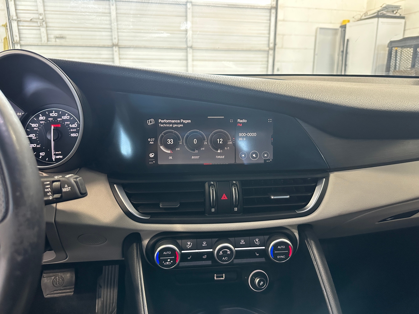 Thumbnail: 2020 Alfa Romeo Giulia - 3