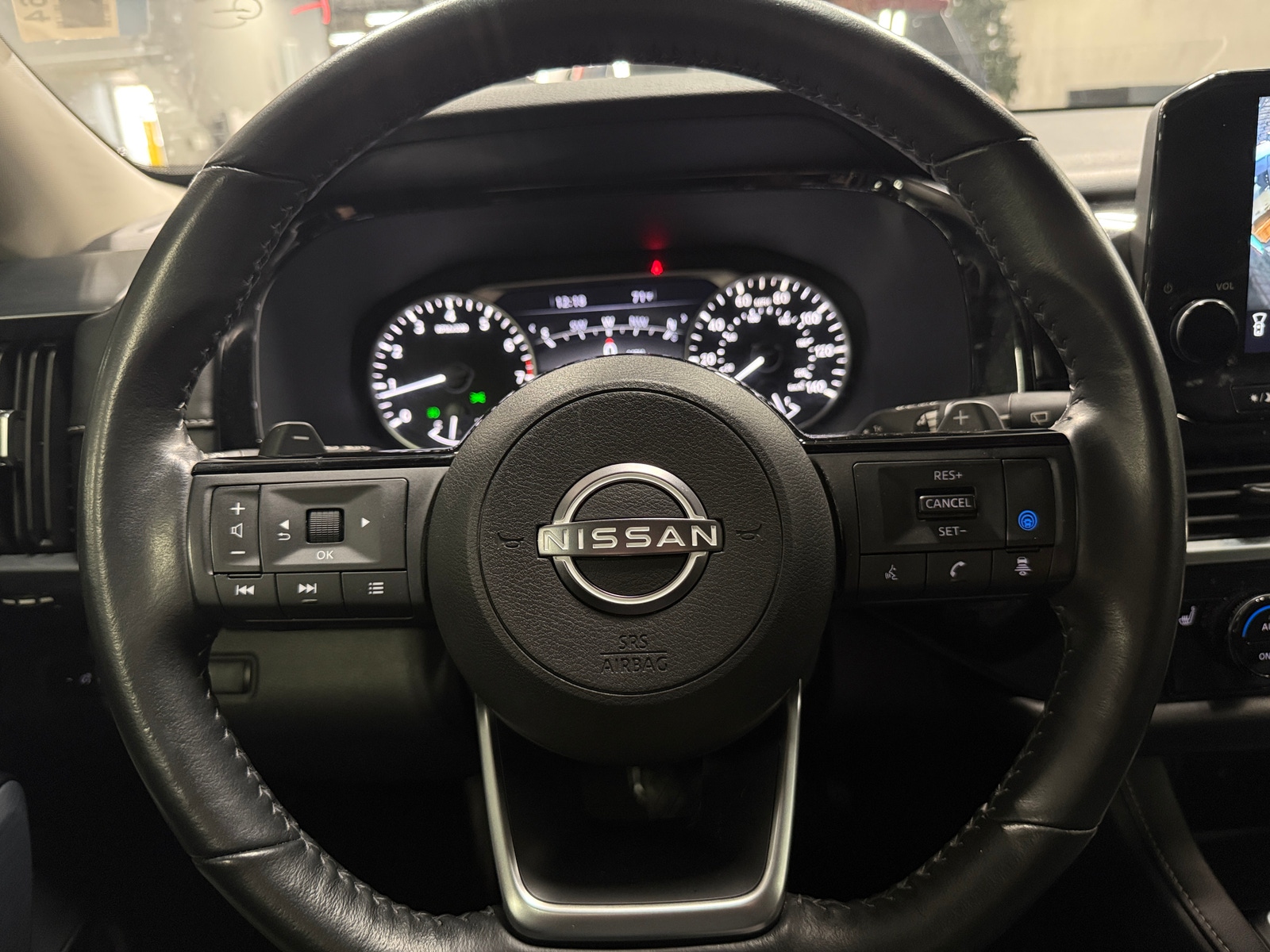 Thumbnail: 2023 Nissan Pathfinder - 4