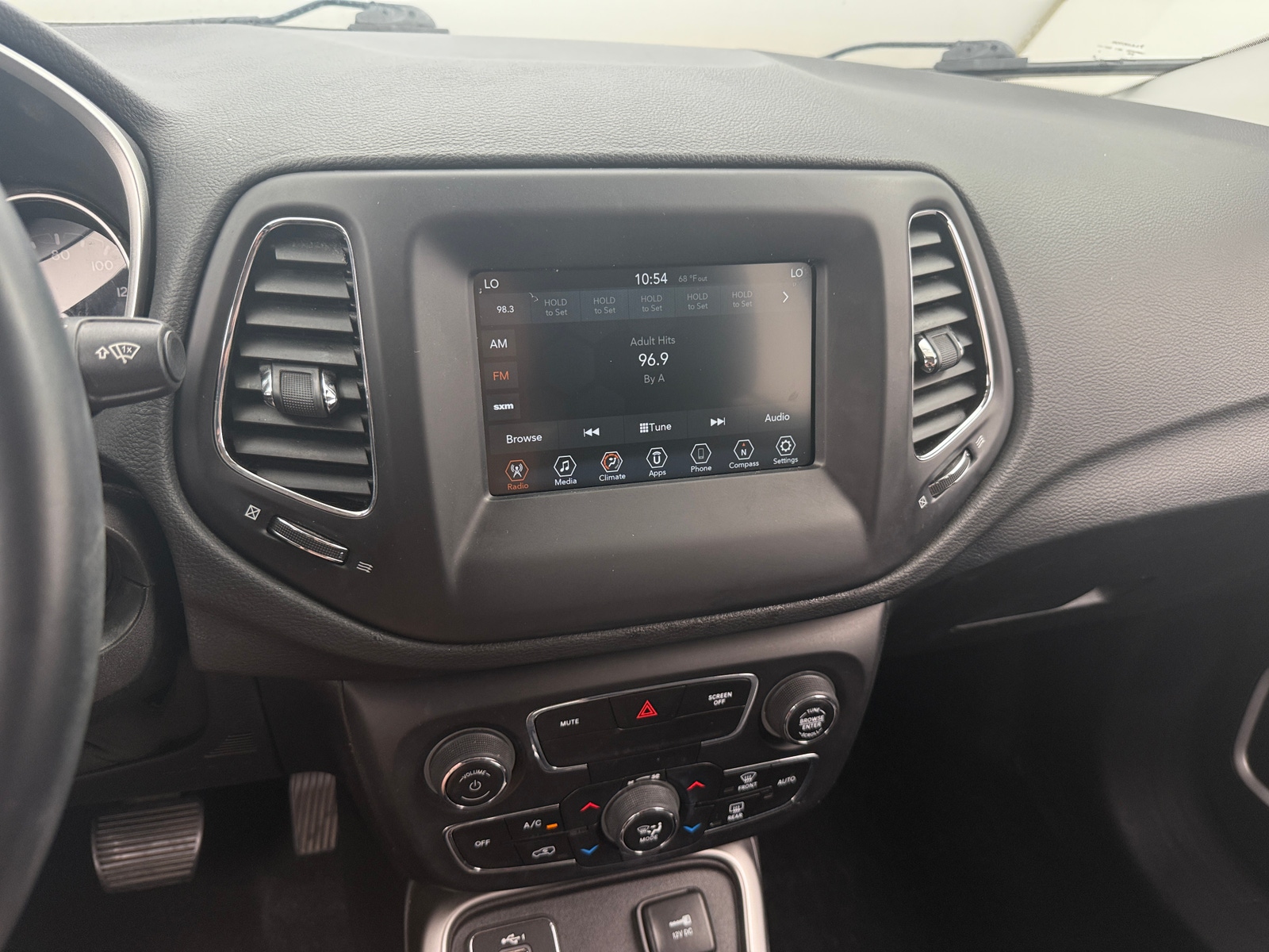 Thumbnail: 2019 Jeep Compass - 4