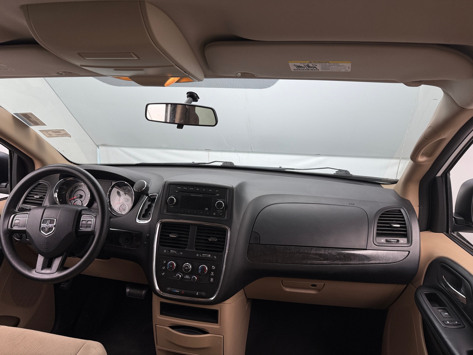 Thumbnail: 2015 Dodge Grand Caravan - 3