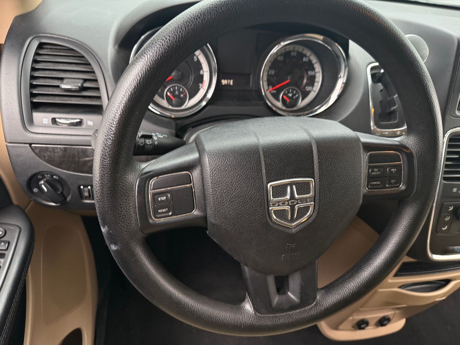 Thumbnail: 2015 Dodge Grand Caravan - 5