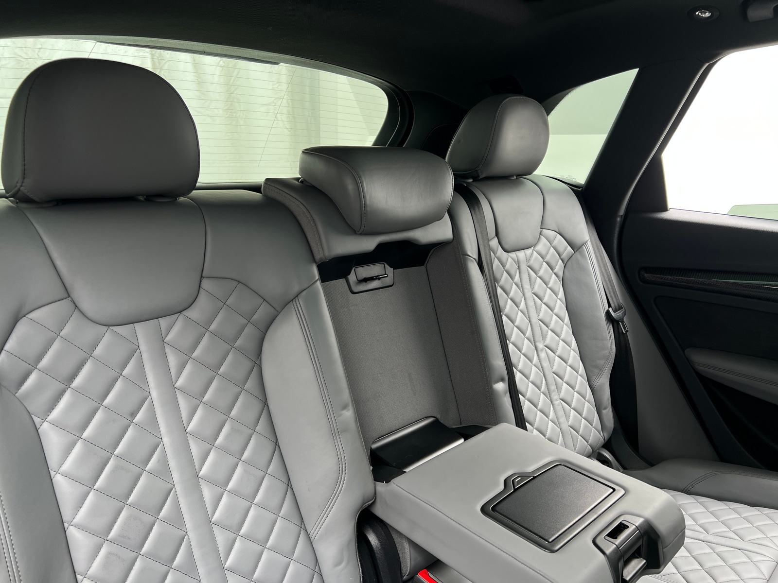 Thumbnail: 2019 Audi SQ5 - 5