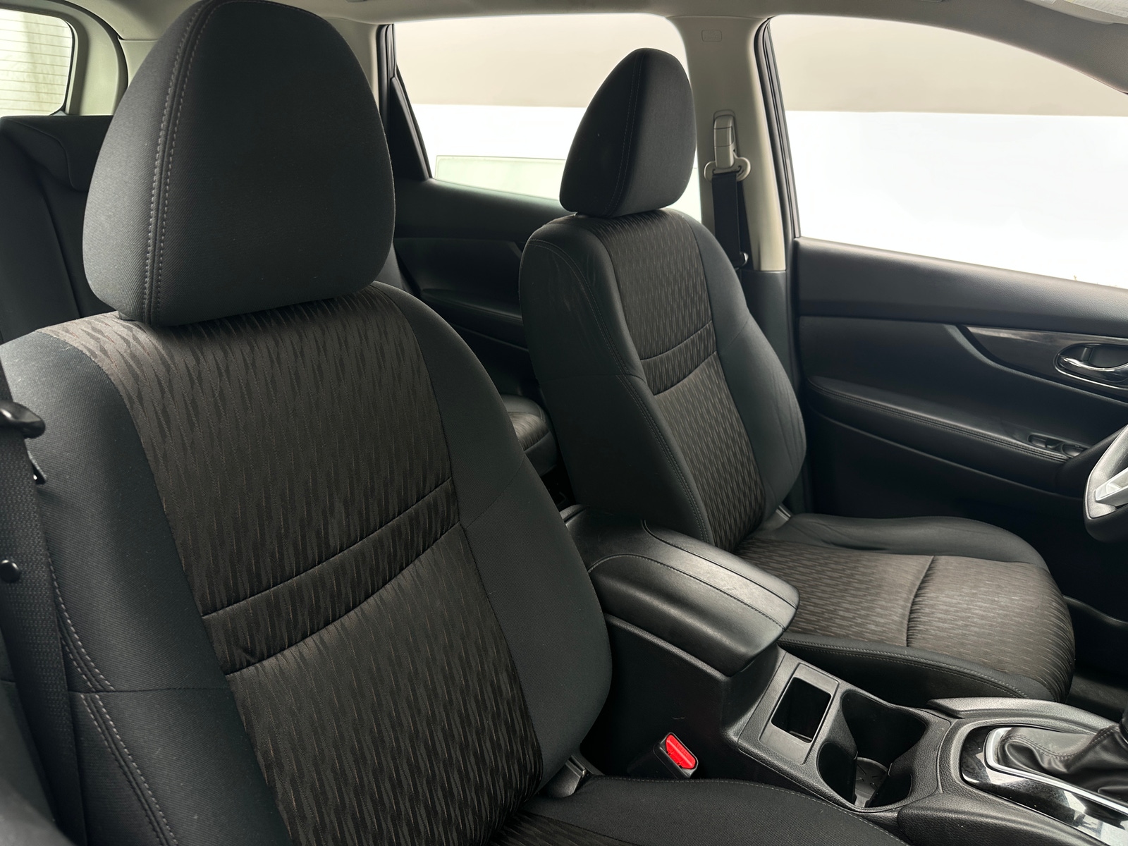 Thumbnail: 2017 Nissan Rogue - 2