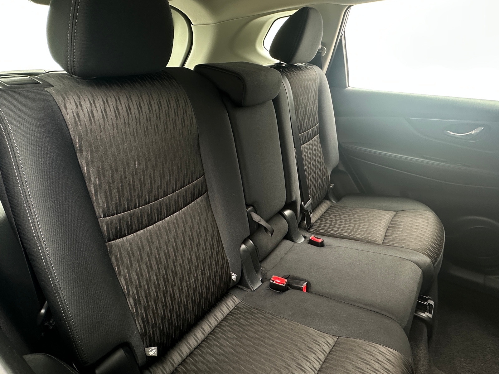 Thumbnail: 2017 Nissan Rogue - 6