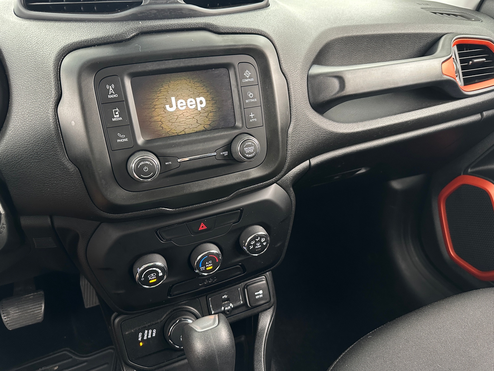 Thumbnail: 2018 Jeep Renegade - 4