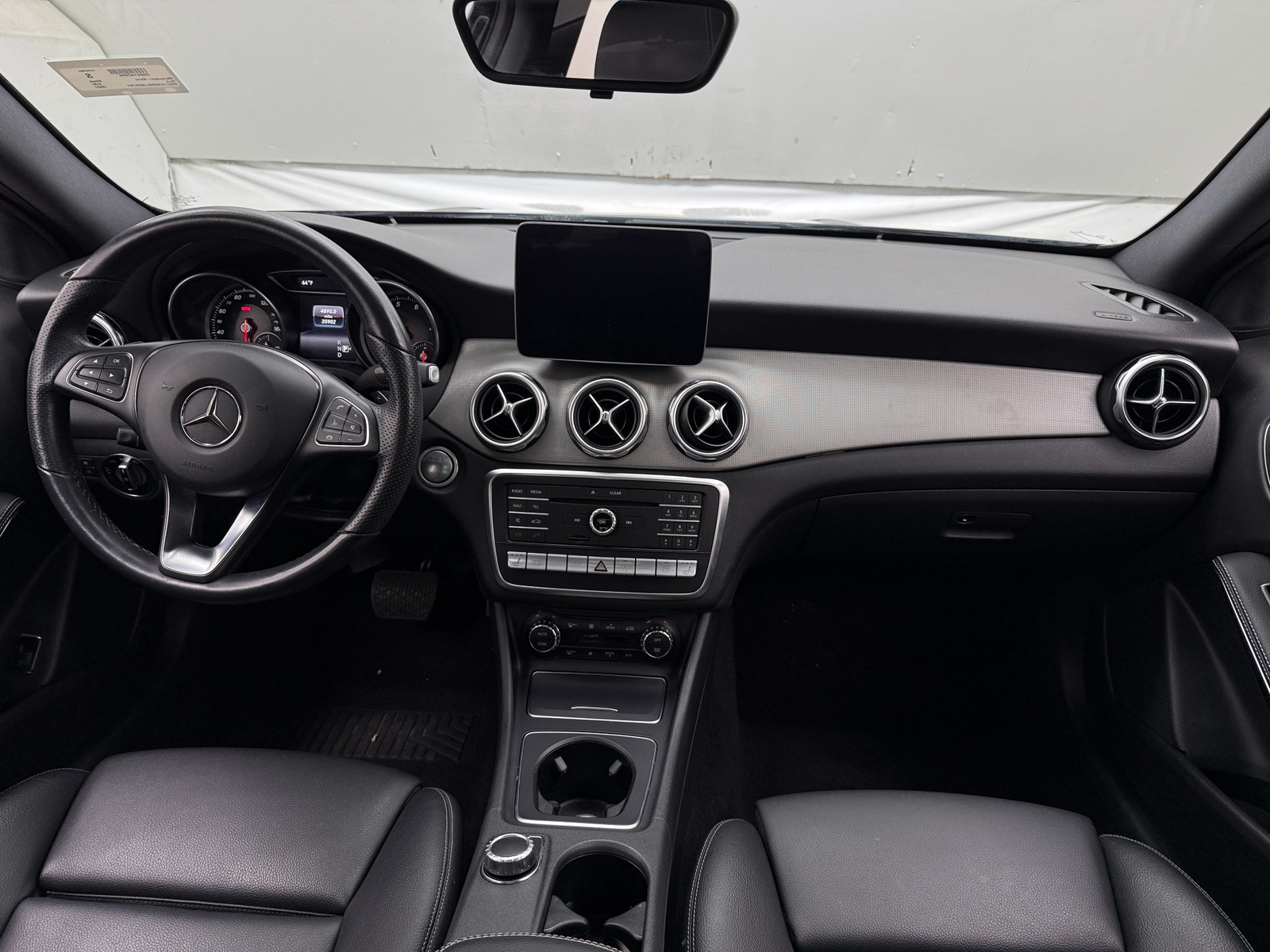 Thumbnail: 2020 Mercedes-Benz GLA - 2