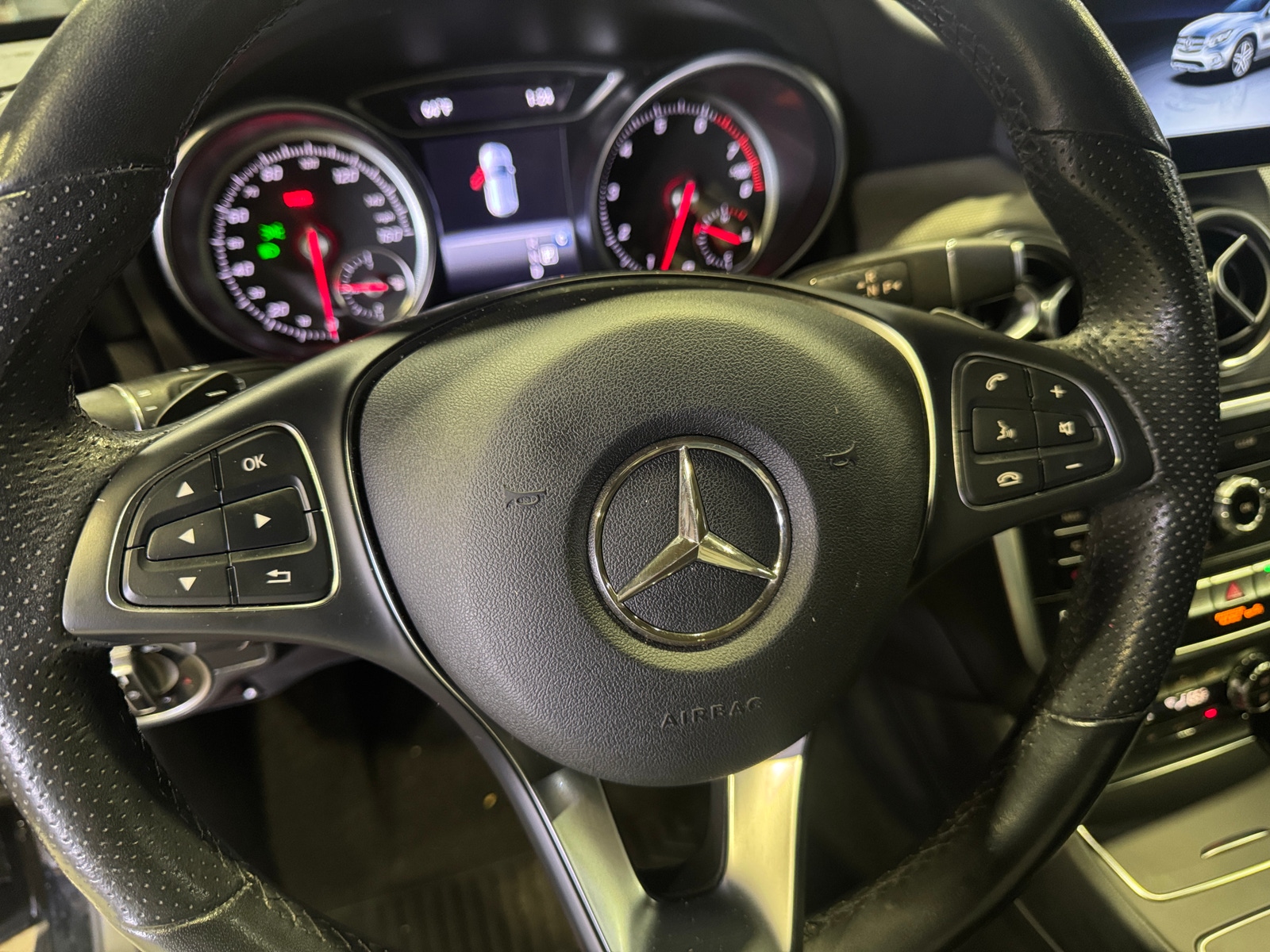 Thumbnail: 2020 Mercedes-Benz GLA - 4