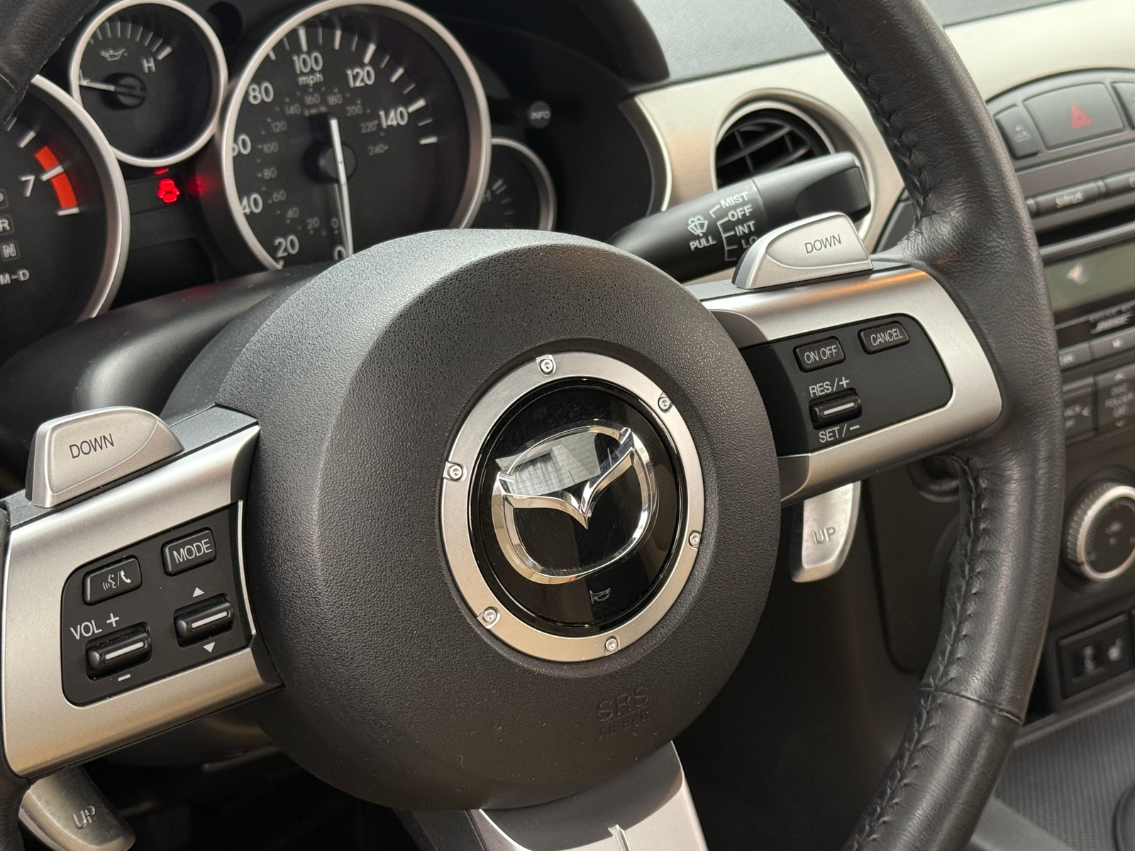 Thumbnail: 2010 Mazda MX-5 Miata - 3