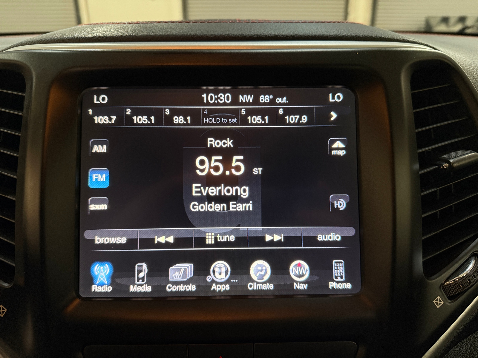 Thumbnail: 2017 Jeep Cherokee - 3