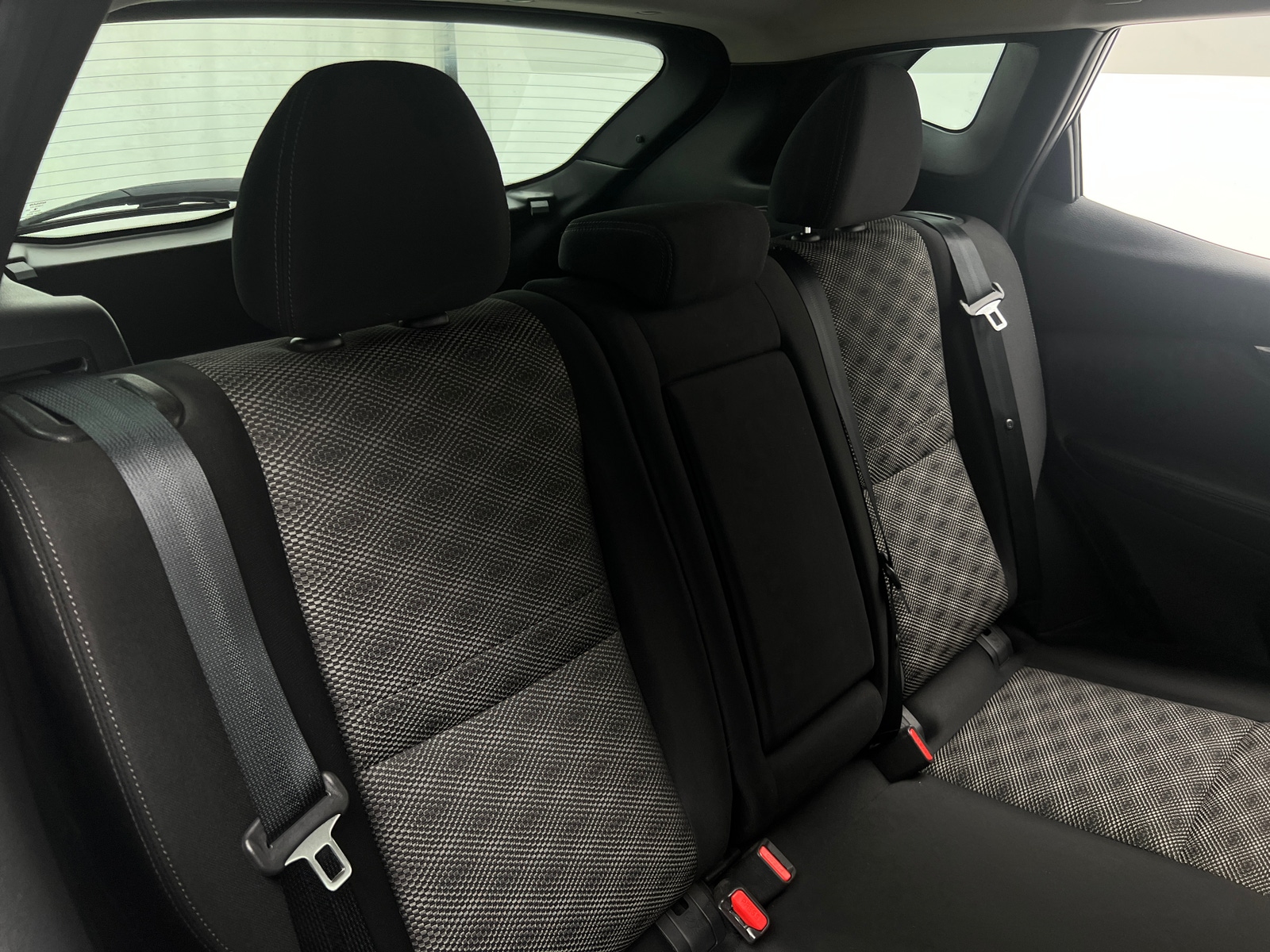 Thumbnail: 2019 Nissan Rogue Sport - 6