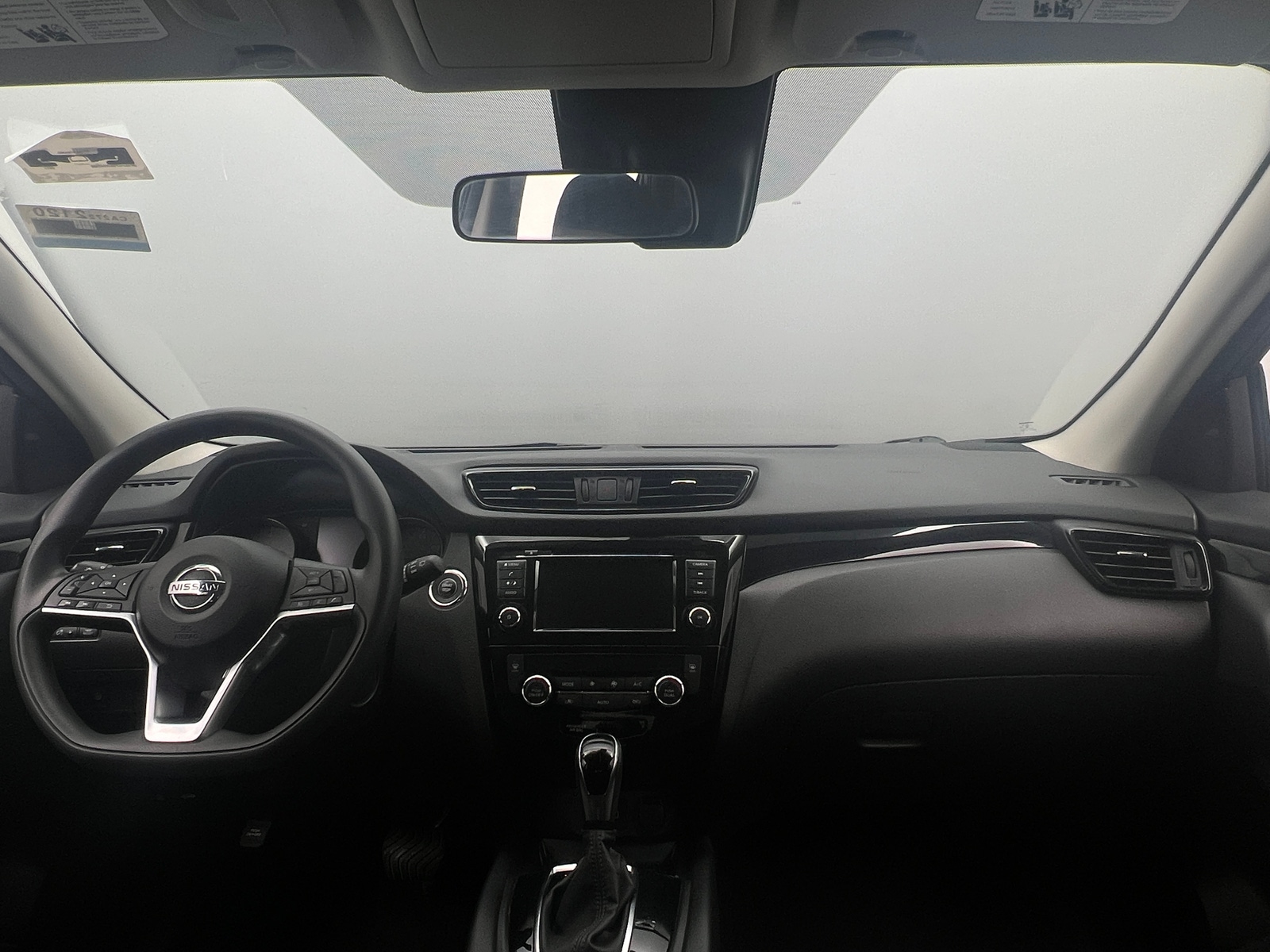Thumbnail: 2019 Nissan Rogue Sport - 3