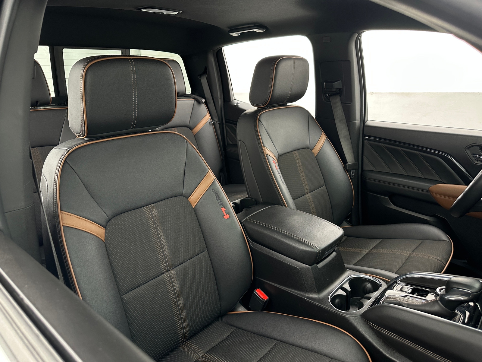 Thumbnail: 2023 GMC Canyon - 2