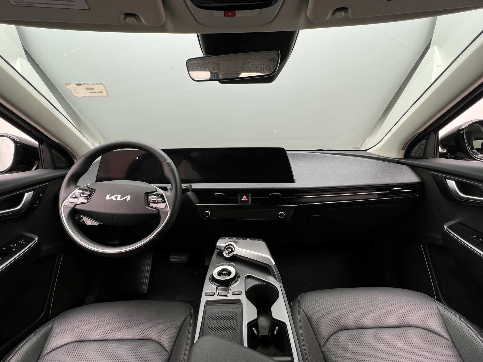 Thumbnail: 2022 Kia EV6 - 2