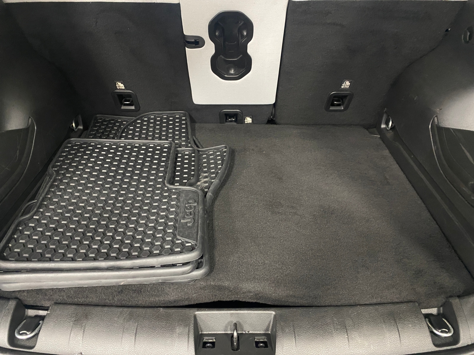 Thumbnail: 2022 Jeep Renegade - 7