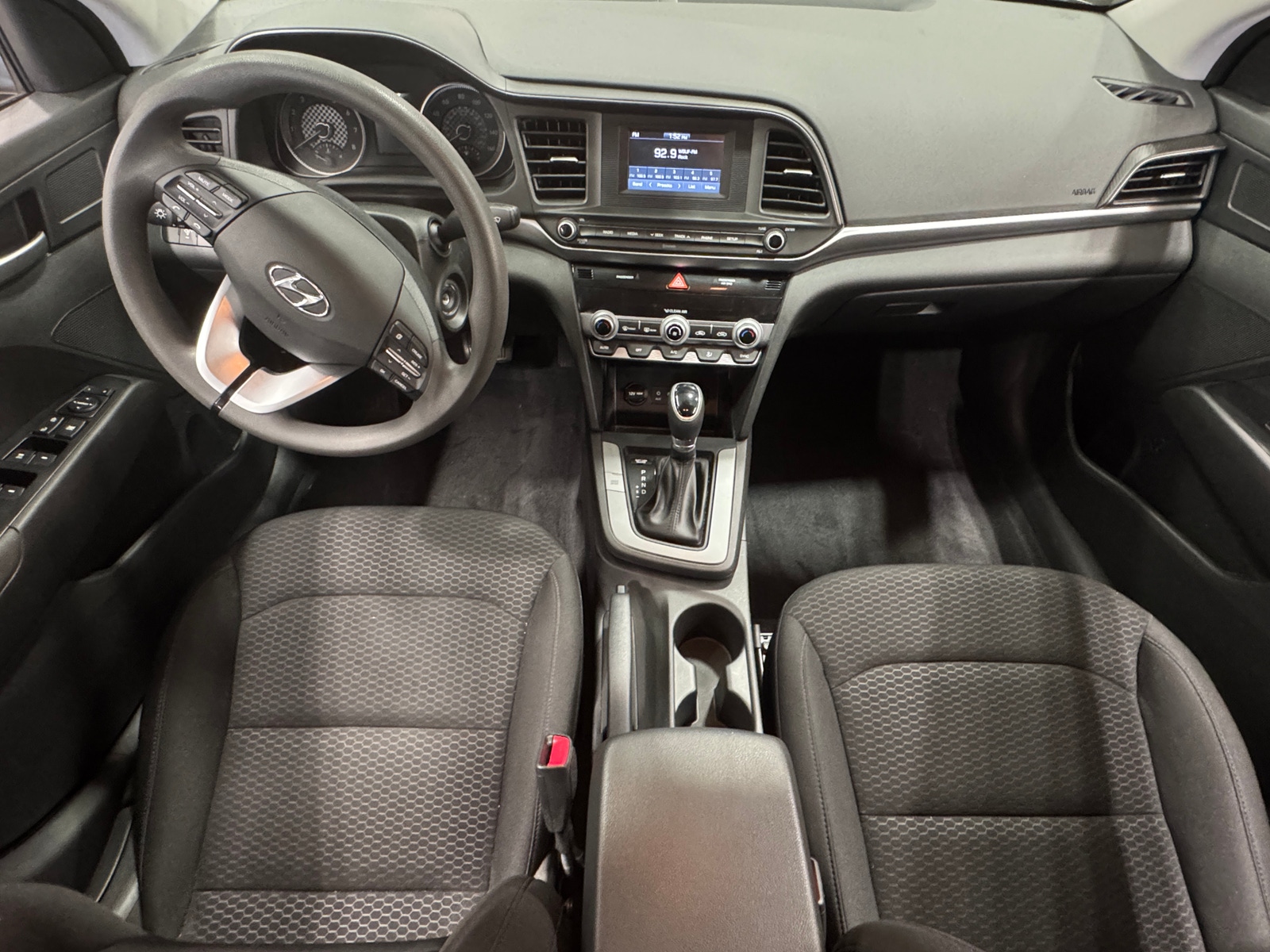 Thumbnail: 2020 Hyundai Elantra - 3