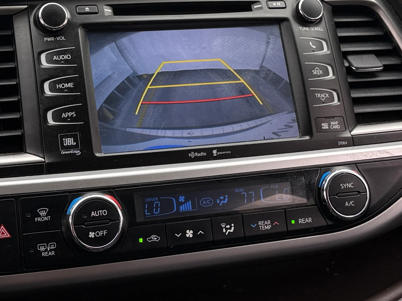 Thumbnail: 2015 Toyota Highlander - 3