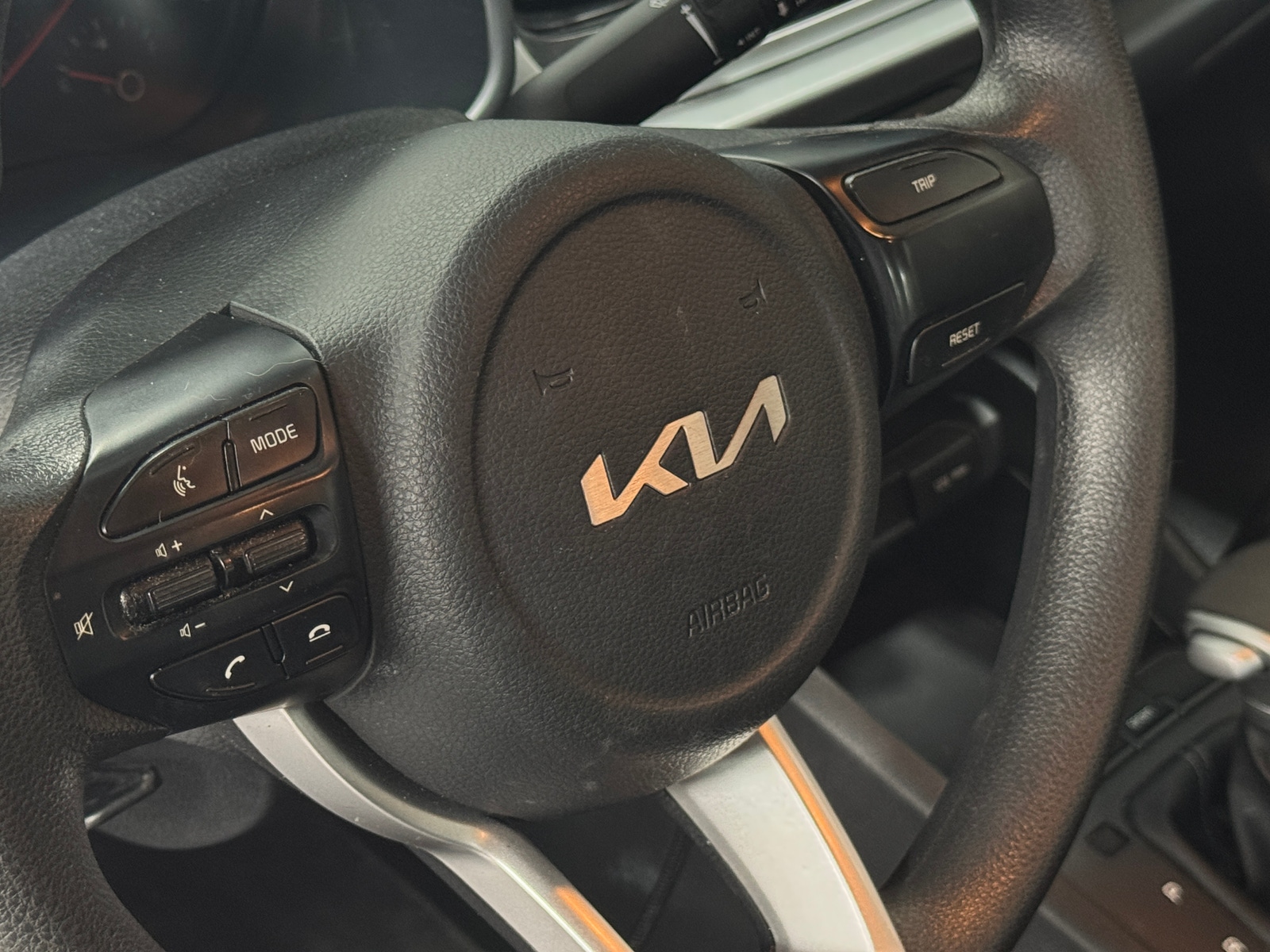 Thumbnail: 2022 Kia Rio - 5