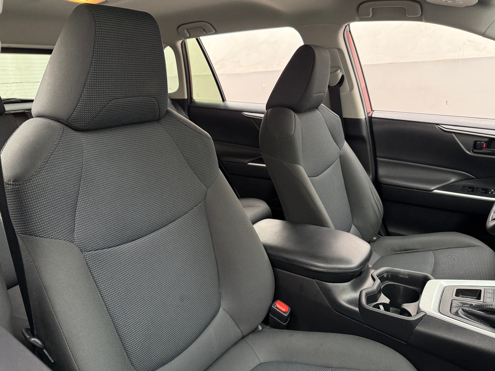 Thumbnail: 2020 Toyota RAV4 - 2